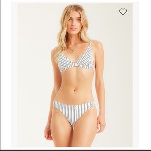 🆕NWT Billabong Easy On Me Tall Tri Bikini Top